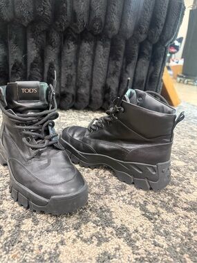 Tod’s Black Leather Lug Sole Combat Boots | EU 36 / US 5.5 | Italy